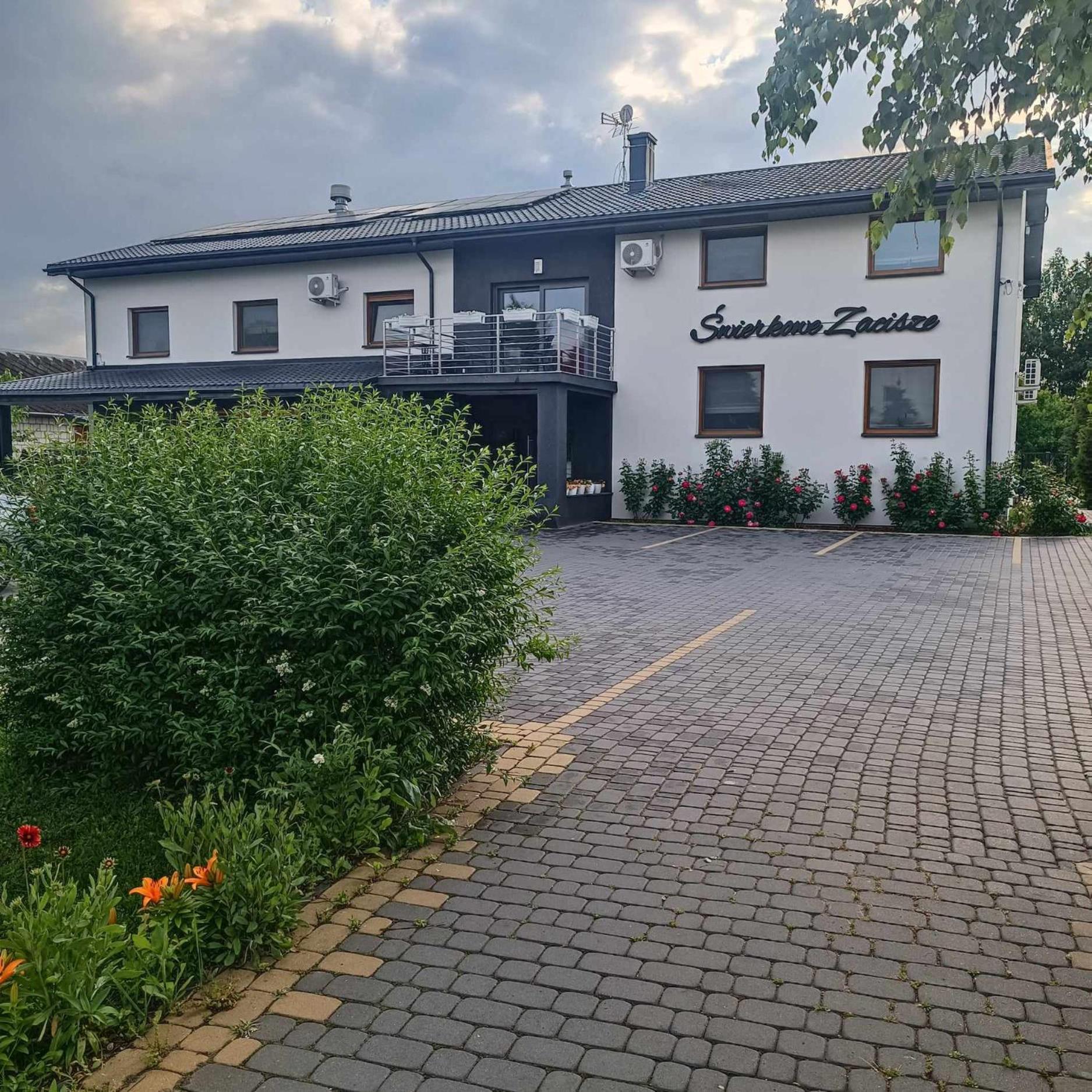 Swierkowe Zacisze Hotel Фирлей Екстериор снимка