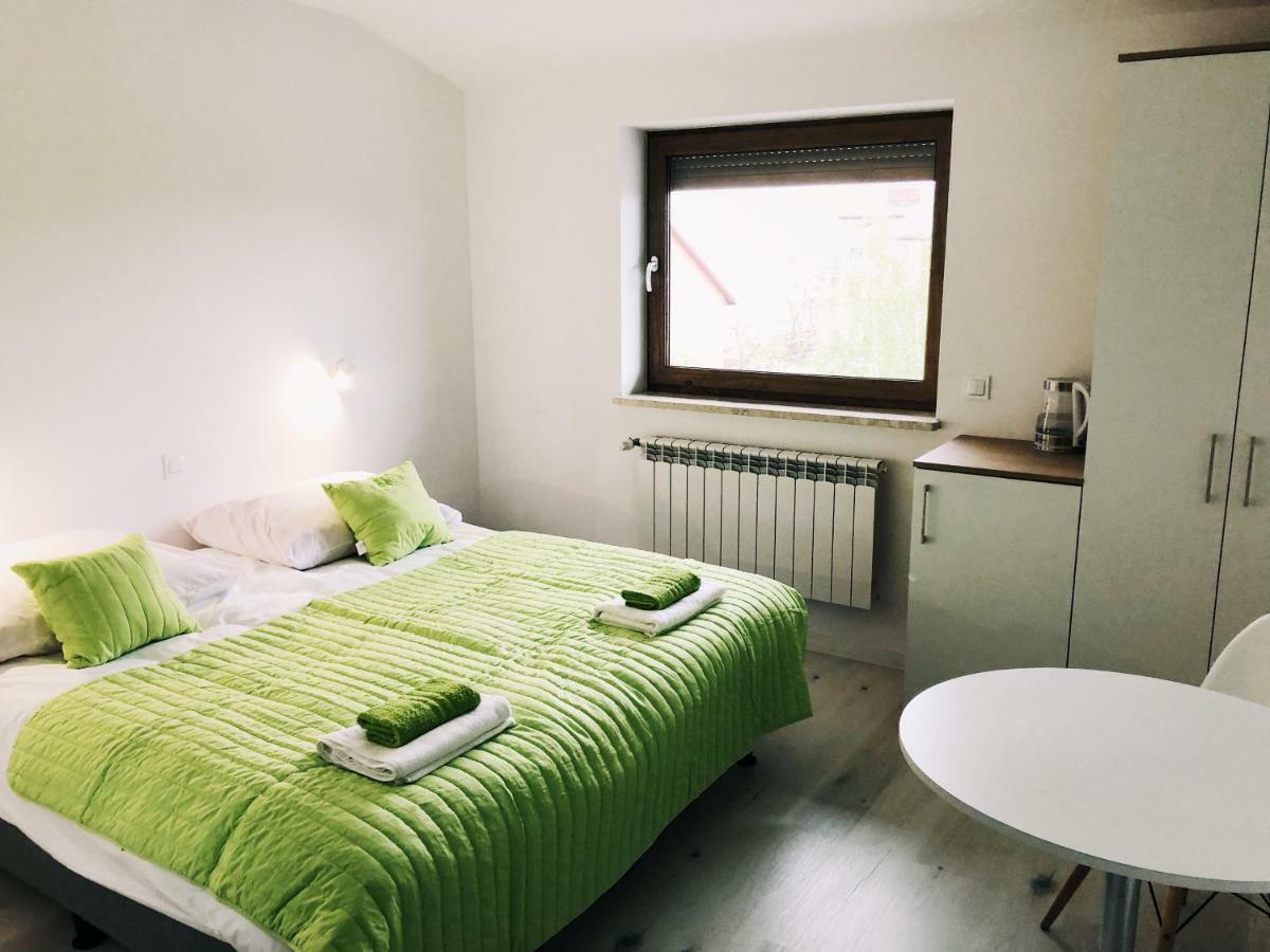Swierkowe Zacisze Hotel Фирлей Екстериор снимка